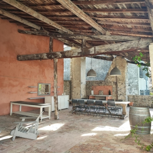  Annonces SUD NIMES : Domaines / Propriétés | NIMES (30000) | 438 m2 | 635 000 &euro; 