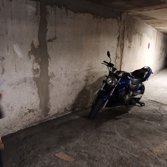  Annonces SUD NIMES : Garage / Parking | NIMES (30900) | 0 m2 | 40 &euro; 