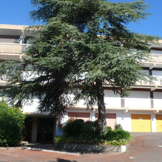  Annonces SUD NIMES : Appartement | NIMES (30000) | 32 m2 | 540 &euro; 