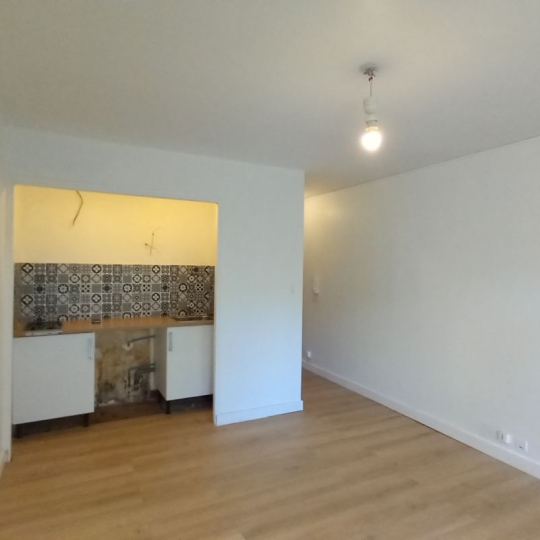  Annonces SUD NIMES : Appartement | NIMES (30000) | 32 m2 | 540 &euro; 