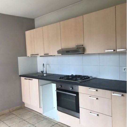  Annonces SUD NIMES : Maison / Villa | NIMES (30900) | 73 m2 | 1 019 &euro; 