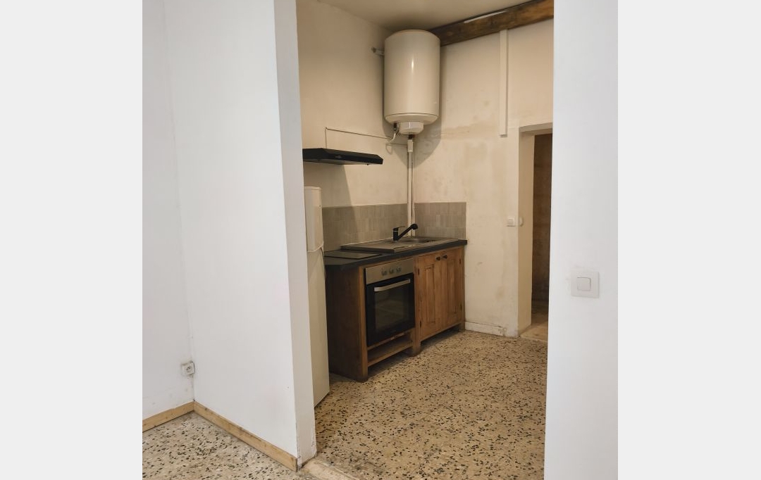 Annonces SUD NIMES : Appartement | NIMES (30000) | 25 m2 | 430 &euro; 