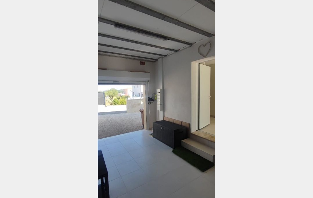 Annonces SUD NIMES : Maison / Villa | SANILHAC-SAGRIES (30700) | 95 m2 | 1 350 &euro; 