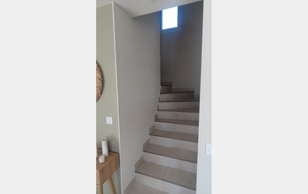 Annonces SUD NIMES : Maison / Villa | SANILHAC-SAGRIES (30700) | 95 m2 | 1 350 &euro; 