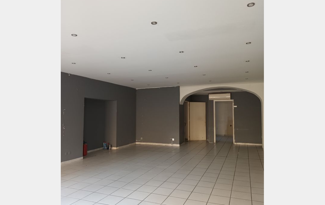 Annonces SUD NIMES : Local / Bureau | NIMES (30900) | 79 m2 | 919 &euro; 