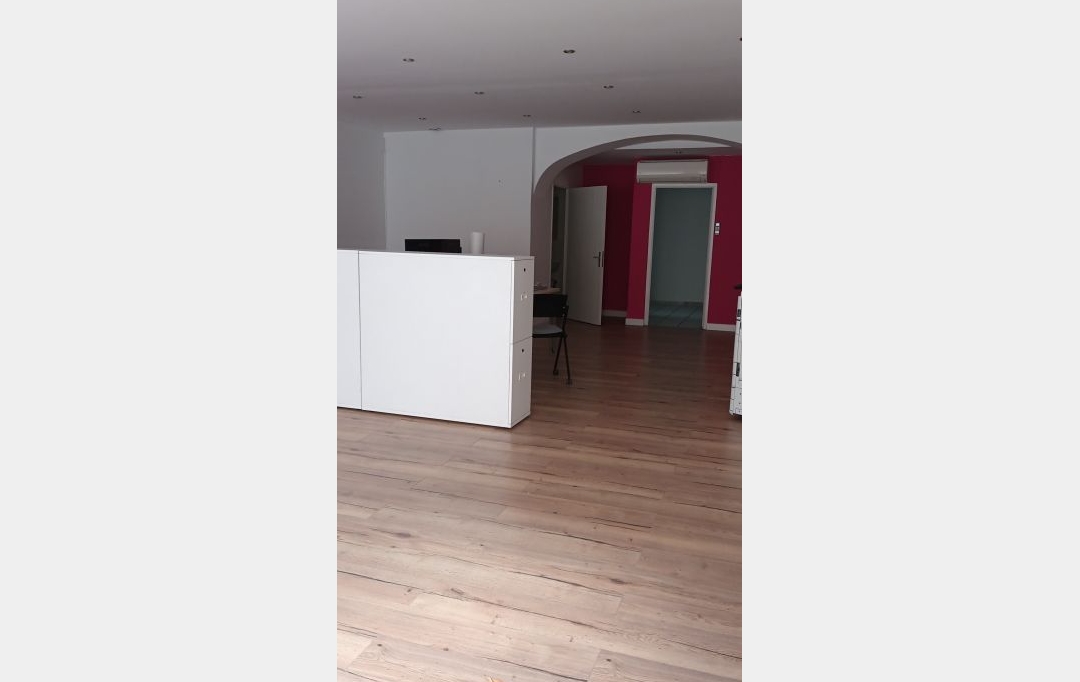 Annonces SUD NIMES : Local / Bureau | NIMES (30900) | 79 m2 | 919 &euro; 
