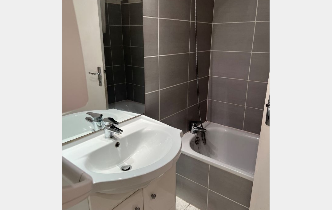 Annonces SUD NIMES : Appartement | NIMES (30900) | 24 m2 | 395 &euro; 