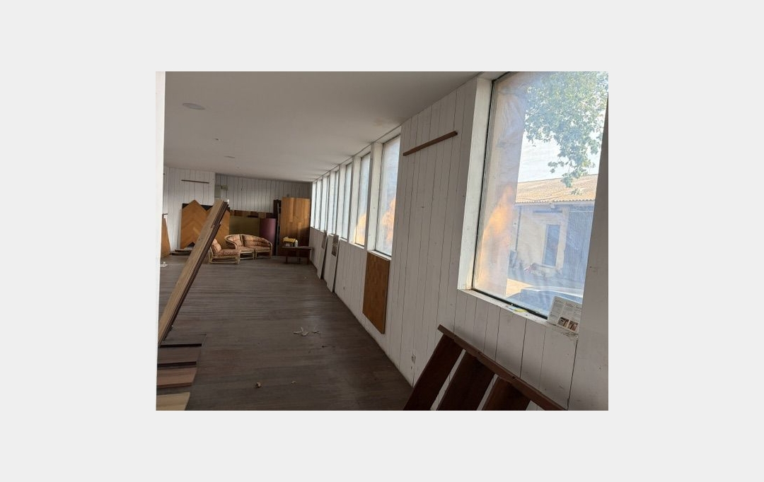 Annonces SUD NIMES : Local / Bureau | NIMES (30000) | 800 m2 | 2 500 &euro; 