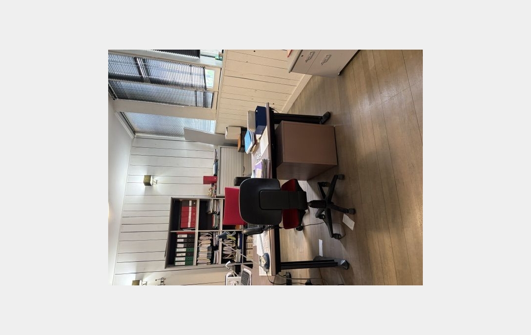 Annonces SUD NIMES : Local / Bureau | NIMES (30000) | 800 m2 | 2 500 &euro; 