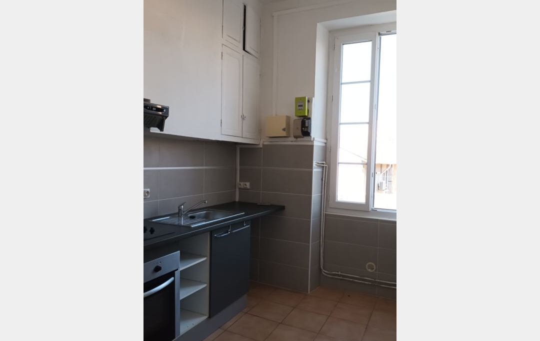 Annonces SUD NIMES : Appartement | NIMES (30900) | 44 m2 | 580 &euro; 