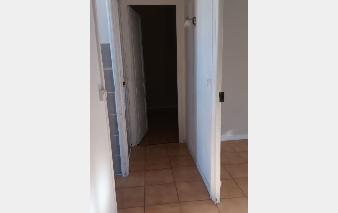 Annonces SUD NIMES : Appartement | NIMES (30900) | 44 m2 | 580 &euro; 