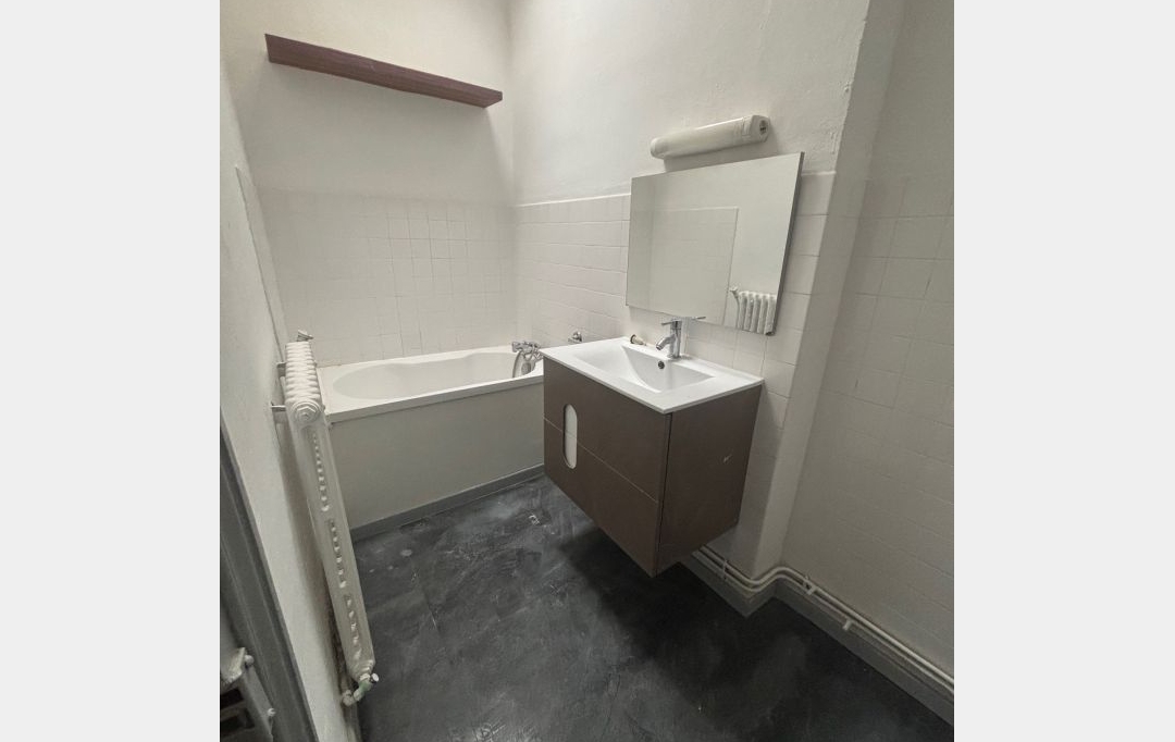 Annonces SUD NIMES : Appartement | NIMES (30900) | 50 m2 | 570 &euro; 