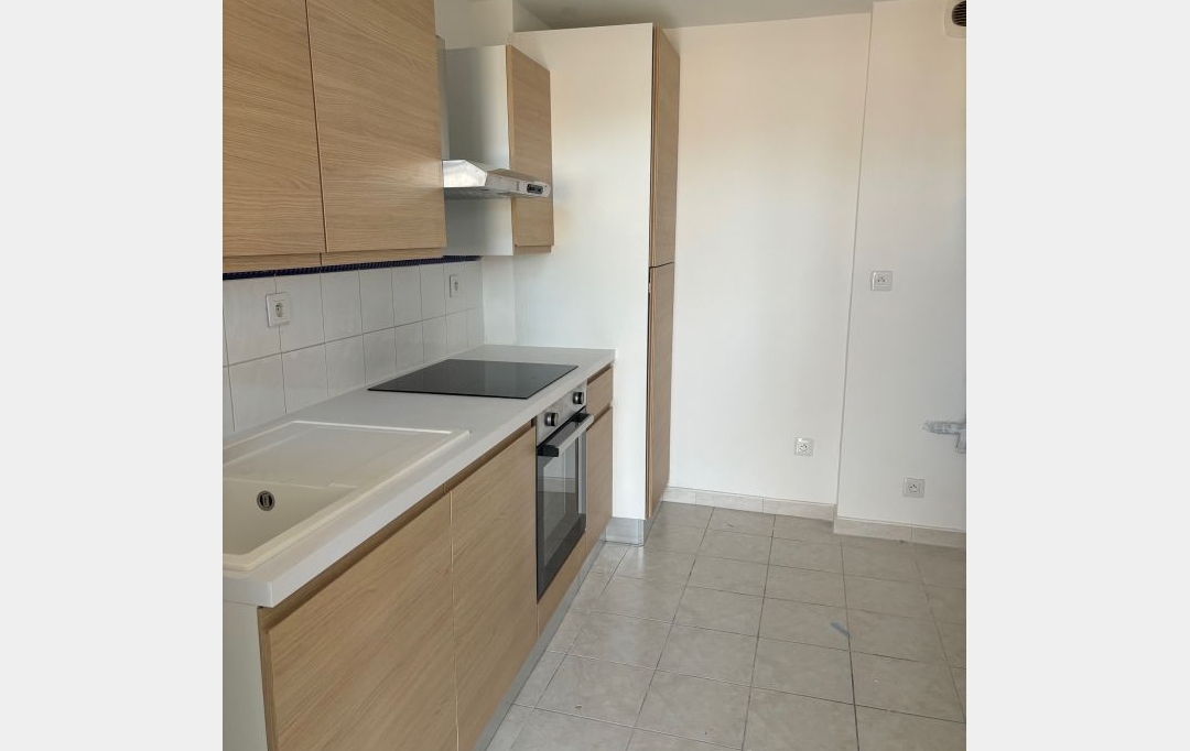Annonces SUD NIMES : Appartement | NIMES (30900) | 46 m2 | 558 &euro; 