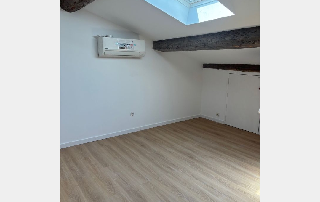 Annonces SUD NIMES : Appartement | NIMES (30900) | 46 m2 | 558 &euro; 