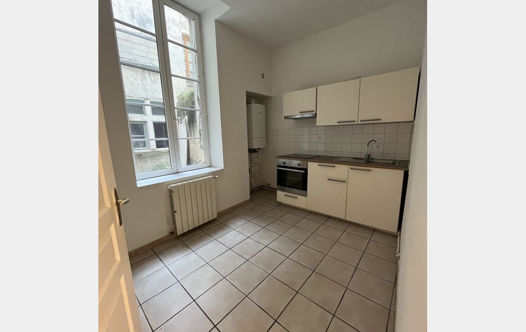 Annonces SUD NIMES : Appartement | NIMES (30900) | 41 m2 | 407 &euro; 