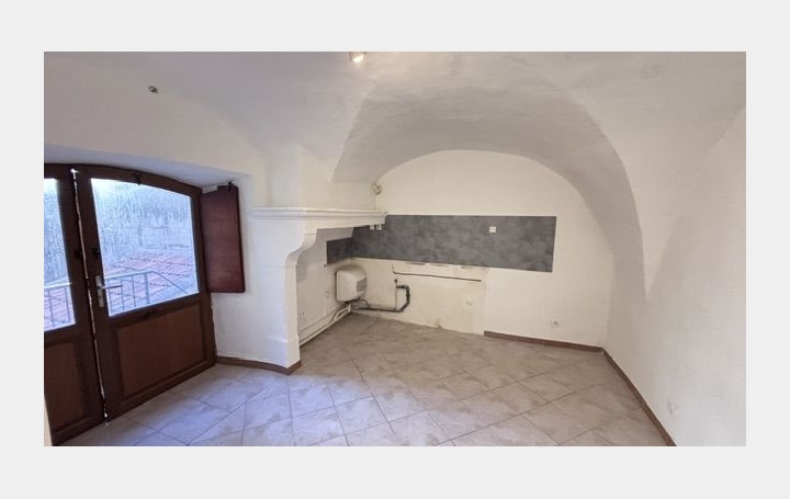 Studio   NIMES  24 m2 59 000 € 